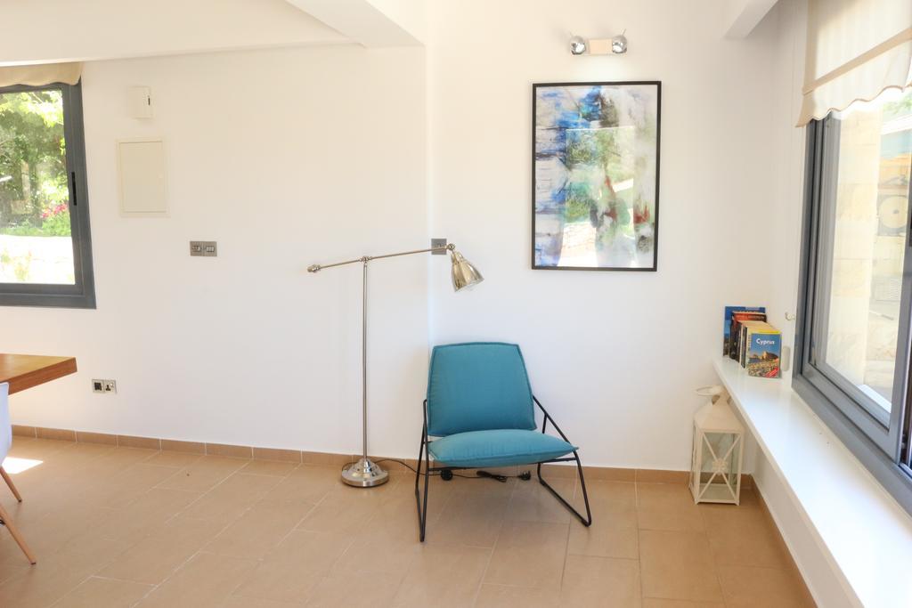 Villa Infinite Blu Paphos Exterior photo